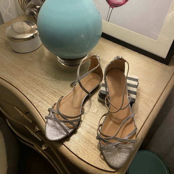 *New* J.Crew Silver Glitter Sandals - Picture 3 of 6